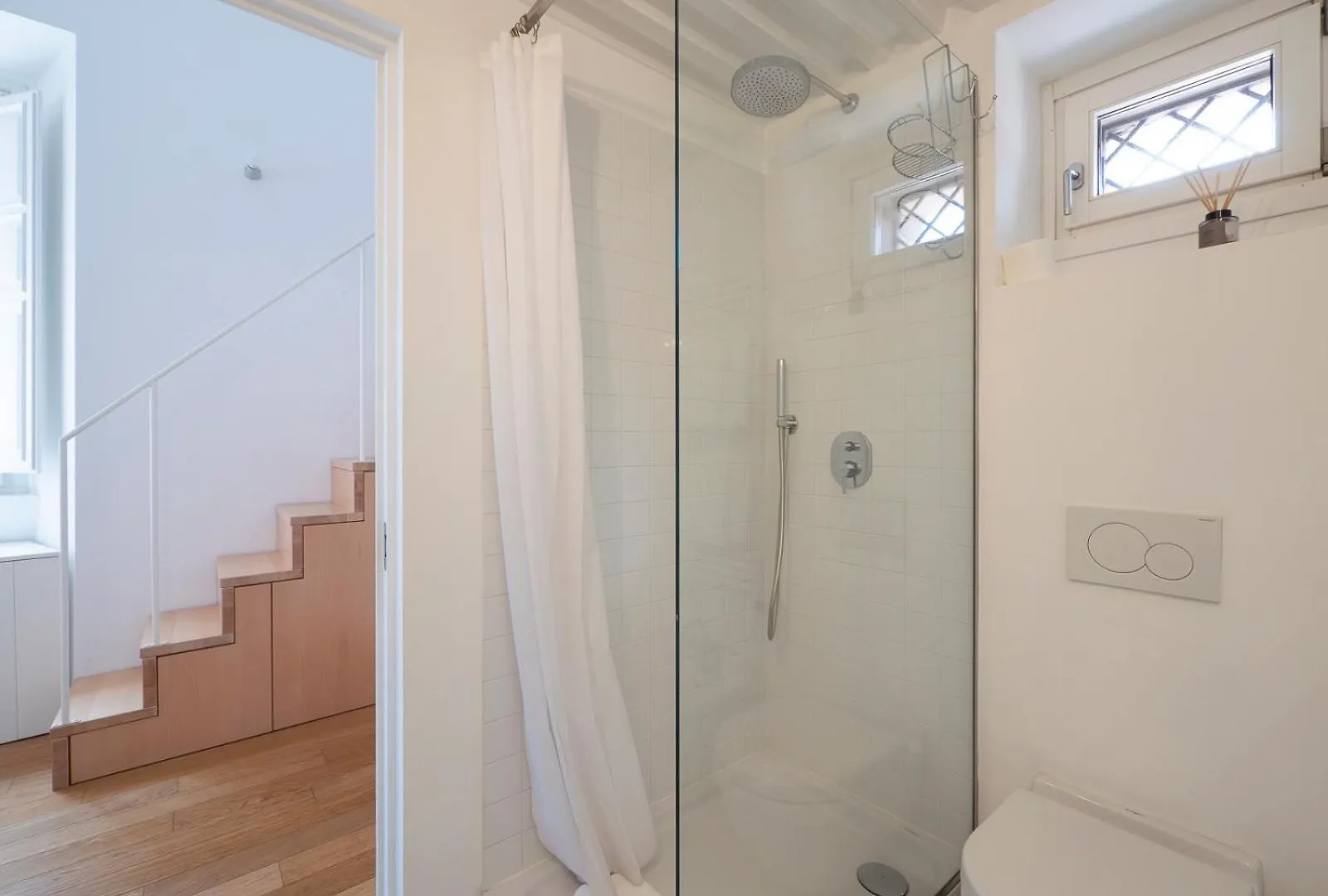 Xenia Apartments - Attic Studio Apartment In Chinatown Milaan
